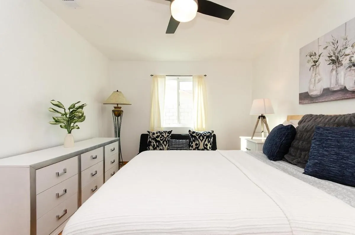Apartamento Zen Palm Springs Home With Pool, Hot Tub And Mountain View