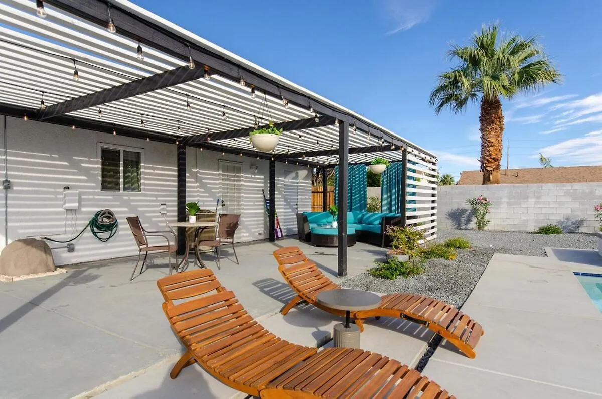 Zen Palm Springs Home With Pool, Hot Tub And Mountain View États-Unis