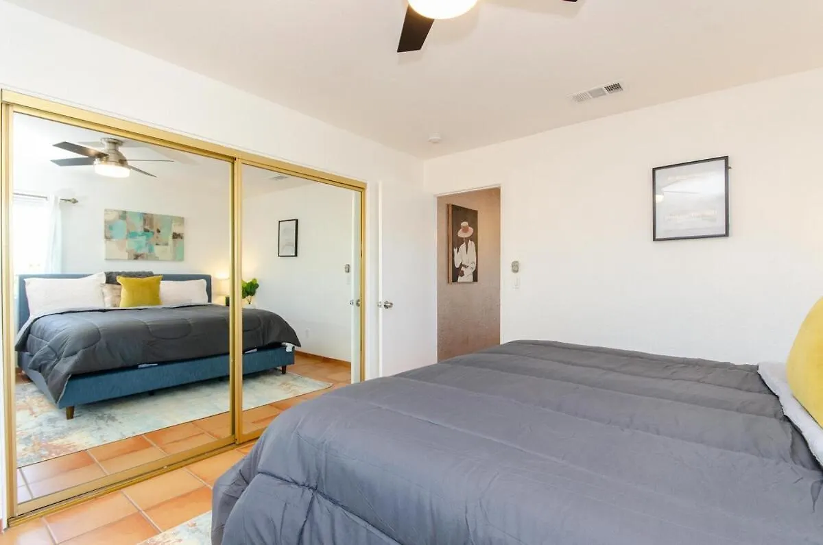 Zen Palm Springs Home With Pool, Hot Tub And Mountain View 0*,